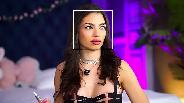 LalaRoze on StripChat