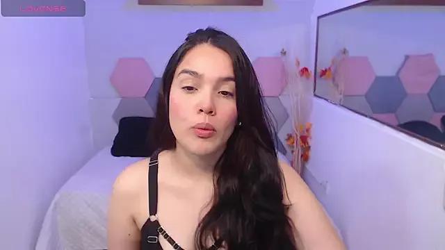 Lana_Pearce from StripChat is Freechat