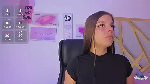 Girls: discover live performances with matured cam models, from teasing to fixations, in a variety of stunning live sex cams.