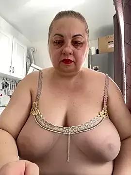 Girls: discover live performances with matured cam models, from teasing to fixations, in a variety of stunning live sex cams.