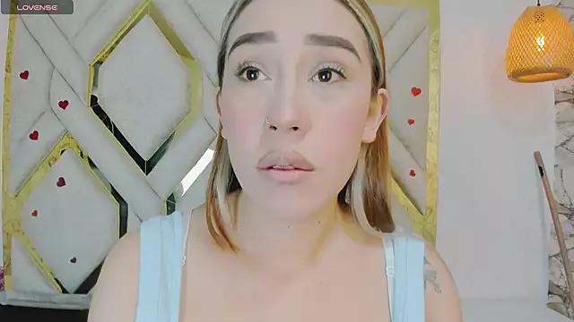 Girls: discover live performances with matured cam models, from teasing to fixations, in a variety of stunning live sex cams.