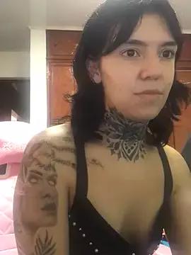 lannie_noah_ from StripChat