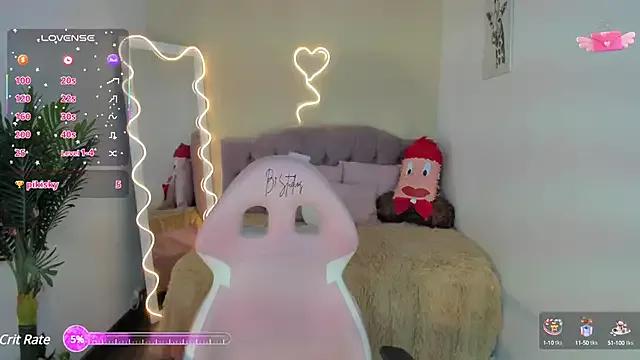 Laraa_tay from StripChat
