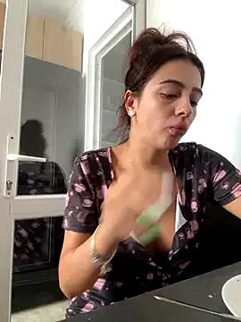 LaraVegas from StripChat