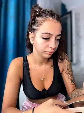 LaraVegas from StripChat