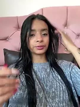 Laura_fernandezII from StripChat is Freechat