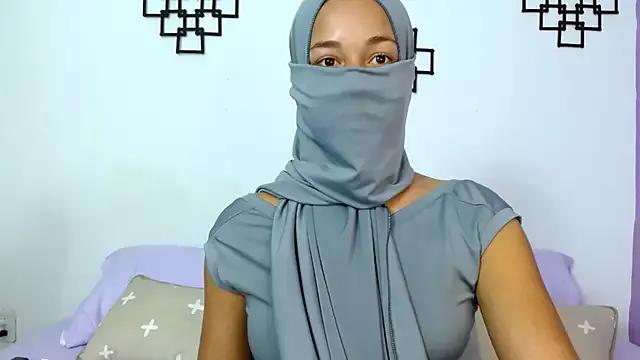 Layla-Malak from StripChat