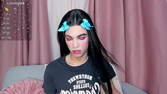 layla_pear from StripChat