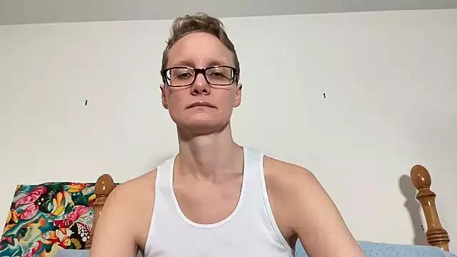 Girls: discover live performances with matured cam models, from teasing to fixations, in a variety of stunning live sex cams.