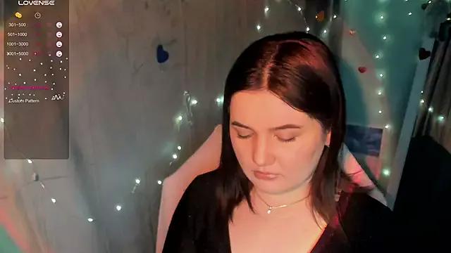 Girls: discover live performances with matured cam models, from teasing to fixations, in a variety of stunning live sex cams.