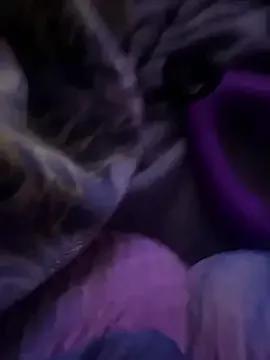 Girls: discover live performances with matured cam models, from teasing to fixations, in a variety of stunning live sex cams.