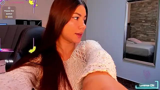 Girls: discover live performances with matured cam models, from teasing to fixations, in a variety of stunning live sex cams.