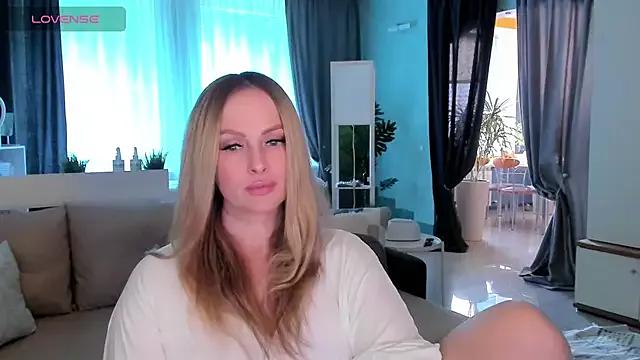 Libby_Nora from StripChat