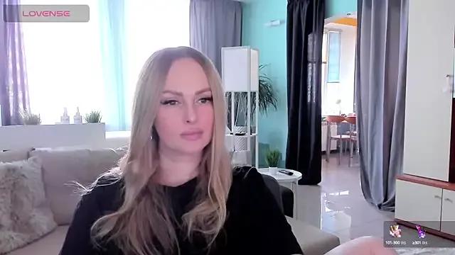 Girls: discover live performances with matured cam models, from teasing to fixations, in a variety of stunning live sex cams.