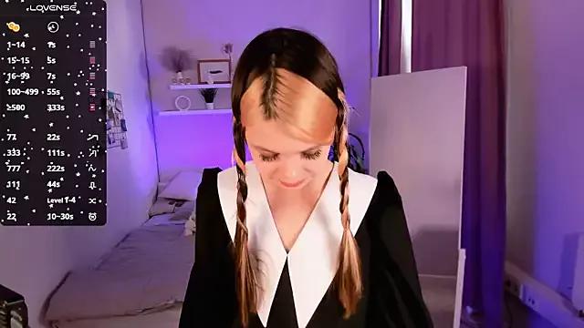Lil_Amelie from StripChat