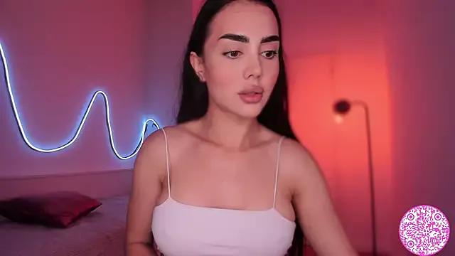 Girls: discover live performances with matured cam models, from teasing to fixations, in a variety of stunning live sex cams.