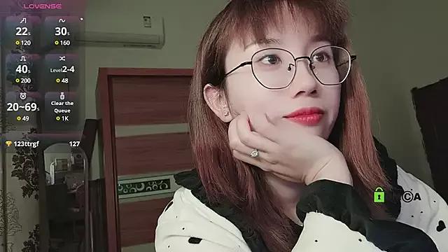 Lili_666 from StripChat