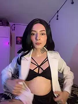 Girls: discover live performances with matured cam models, from teasing to fixations, in a variety of stunning live sex cams.