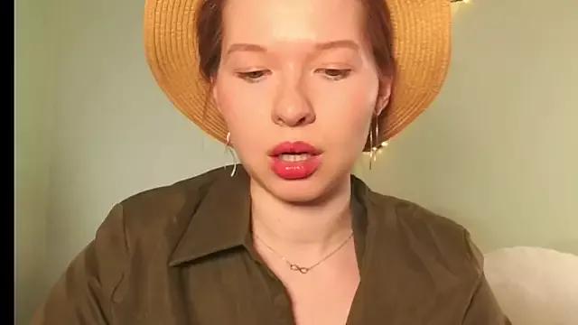 LiliMooooon from StripChat