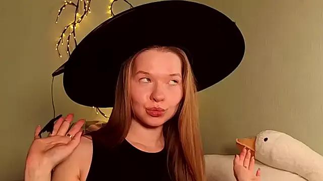 LiliMooooon from StripChat