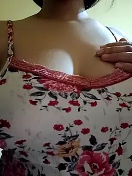 Girls: discover live performances with matured cam models, from teasing to fixations, in a variety of stunning live sex cams.