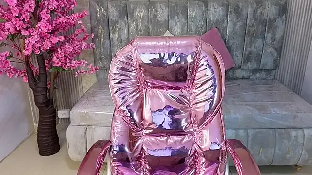 lilith4_s on StripChat