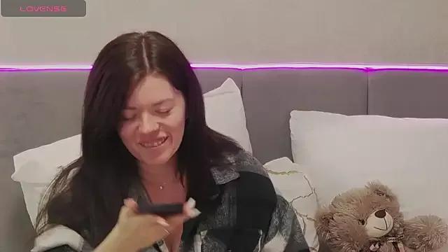 Lilith_blondy from StripChat is Freechat