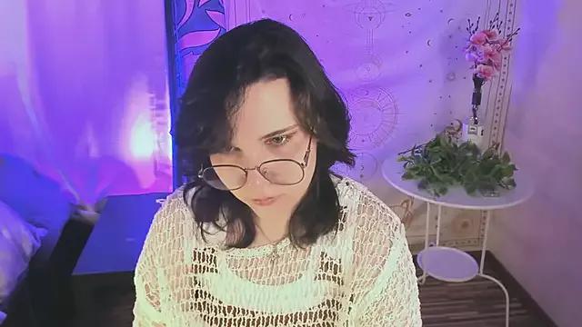 Girls: discover live performances with matured cam models, from teasing to fixations, in a variety of stunning live sex cams.