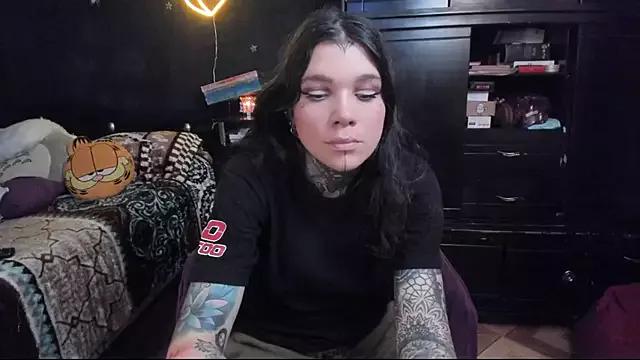 Lilmarieee from StripChat