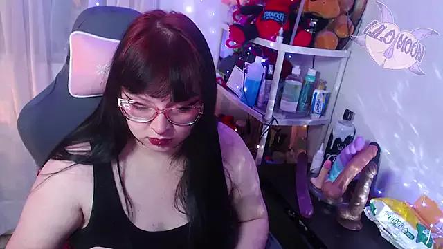Girls: discover live performances with matured cam models, from teasing to fixations, in a variety of stunning live sex cams.