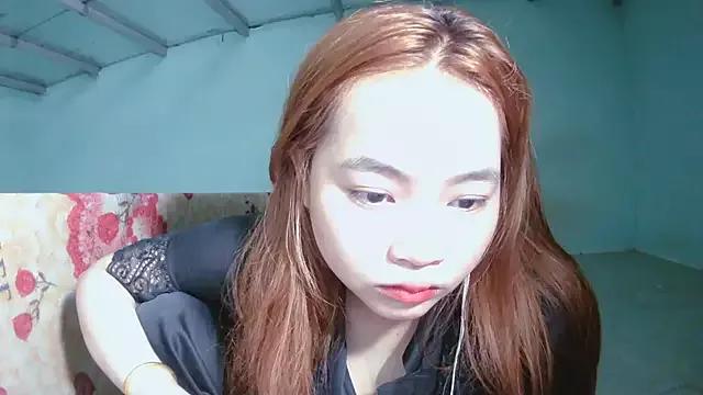 Lily3322 from StripChat