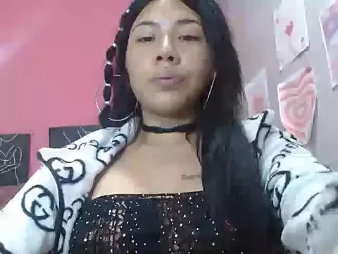 Girls: discover live performances with matured cam models, from teasing to fixations, in a variety of stunning live sex cams.