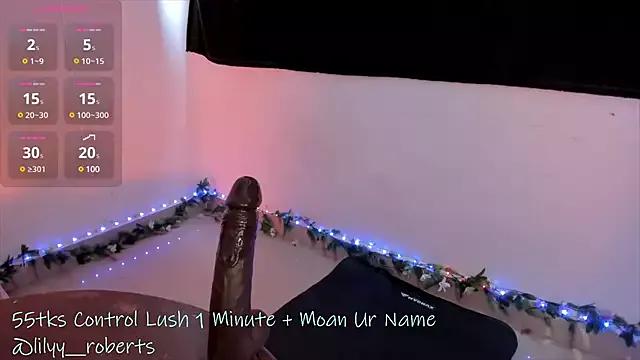 LilyRobertts from StripChat