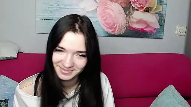 LindaBei from StripChat is Freechat