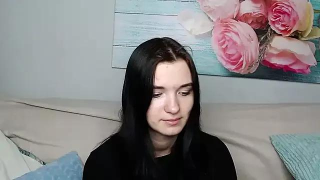 LindaBei from StripChat is Freechat