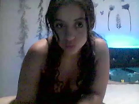 Girls: discover live performances with matured cam models, from teasing to fixations, in a variety of stunning live sex cams.