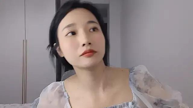 Lisa-3333 from StripChat is Freechat