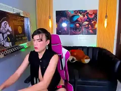 Girls: discover live performances with matured cam models, from teasing to fixations, in a variety of stunning live sex cams.