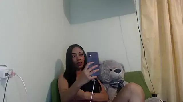 Girls: discover live performances with matured cam models, from teasing to fixations, in a variety of stunning live sex cams.