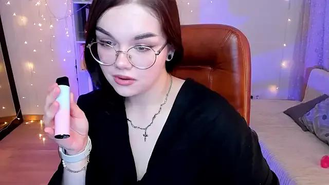 Little_Bambii from StripChat