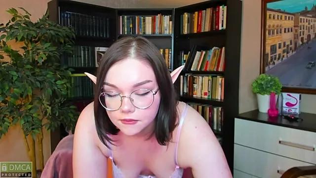 Little_Bambii from StripChat