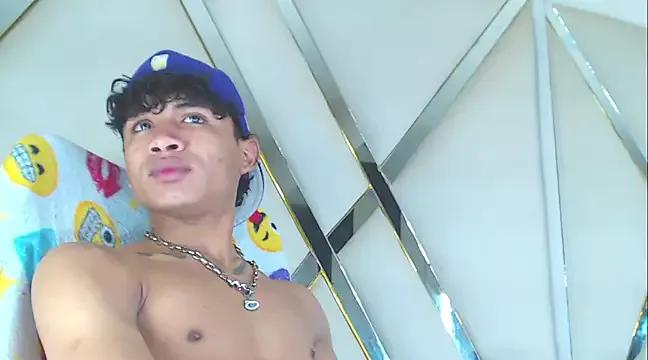 Little_Horny01 from StripChat