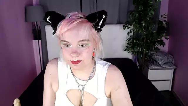 Girls: discover live performances with matured cam models, from teasing to fixations, in a variety of stunning live sex cams.