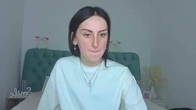 Girls: discover live performances with matured cam models, from teasing to fixations, in a variety of stunning live sex cams.