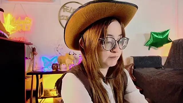 Girls: discover live performances with matured cam models, from teasing to fixations, in a variety of stunning live sex cams.