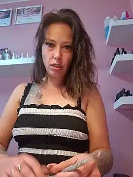 littleladyshelly from StripChat