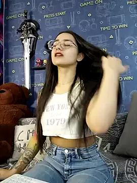 LittleX_Angel from StripChat