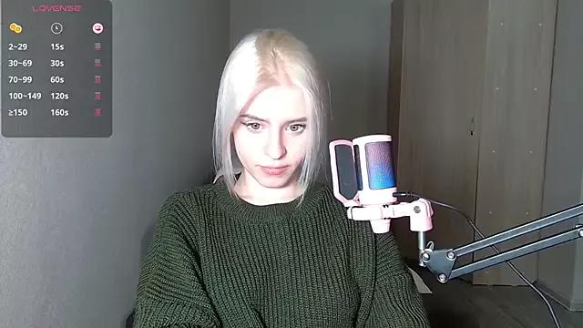 Girls: discover live performances with matured cam models, from teasing to fixations, in a variety of stunning live sex cams.