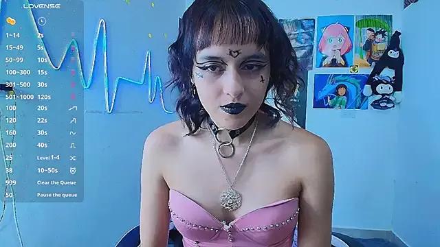 Girls: discover live performances with matured cam models, from teasing to fixations, in a variety of stunning live sex cams.