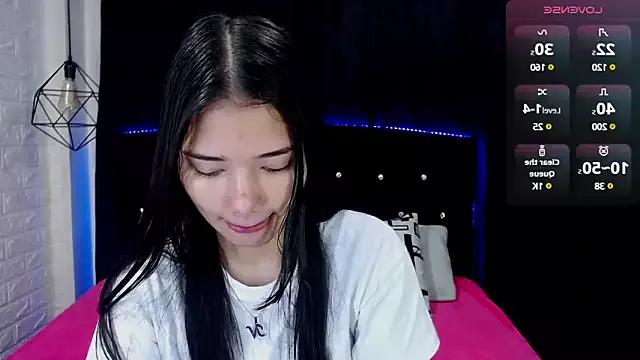 Girls: discover live performances with matured cam models, from teasing to fixations, in a variety of stunning live sex cams.